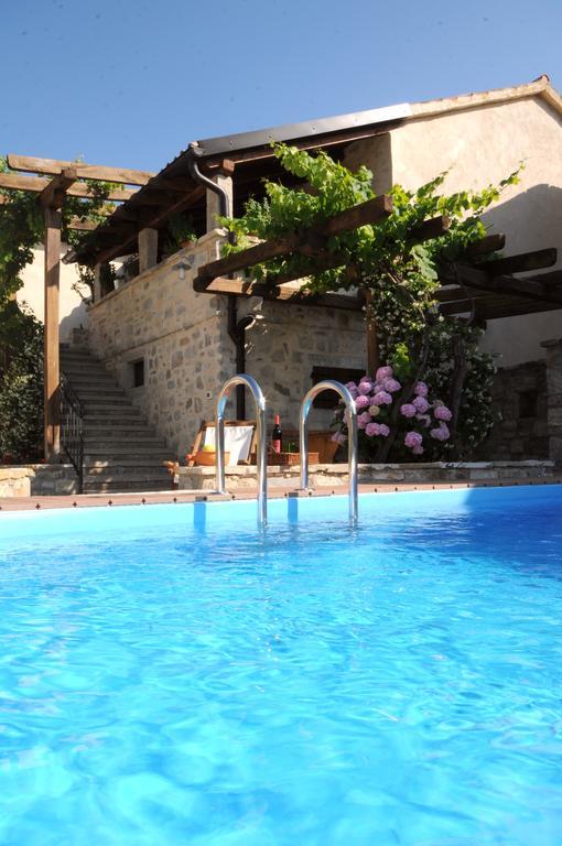 Holiday Homes Poli Svetega Antona Gracisce Екстер'єр фото
