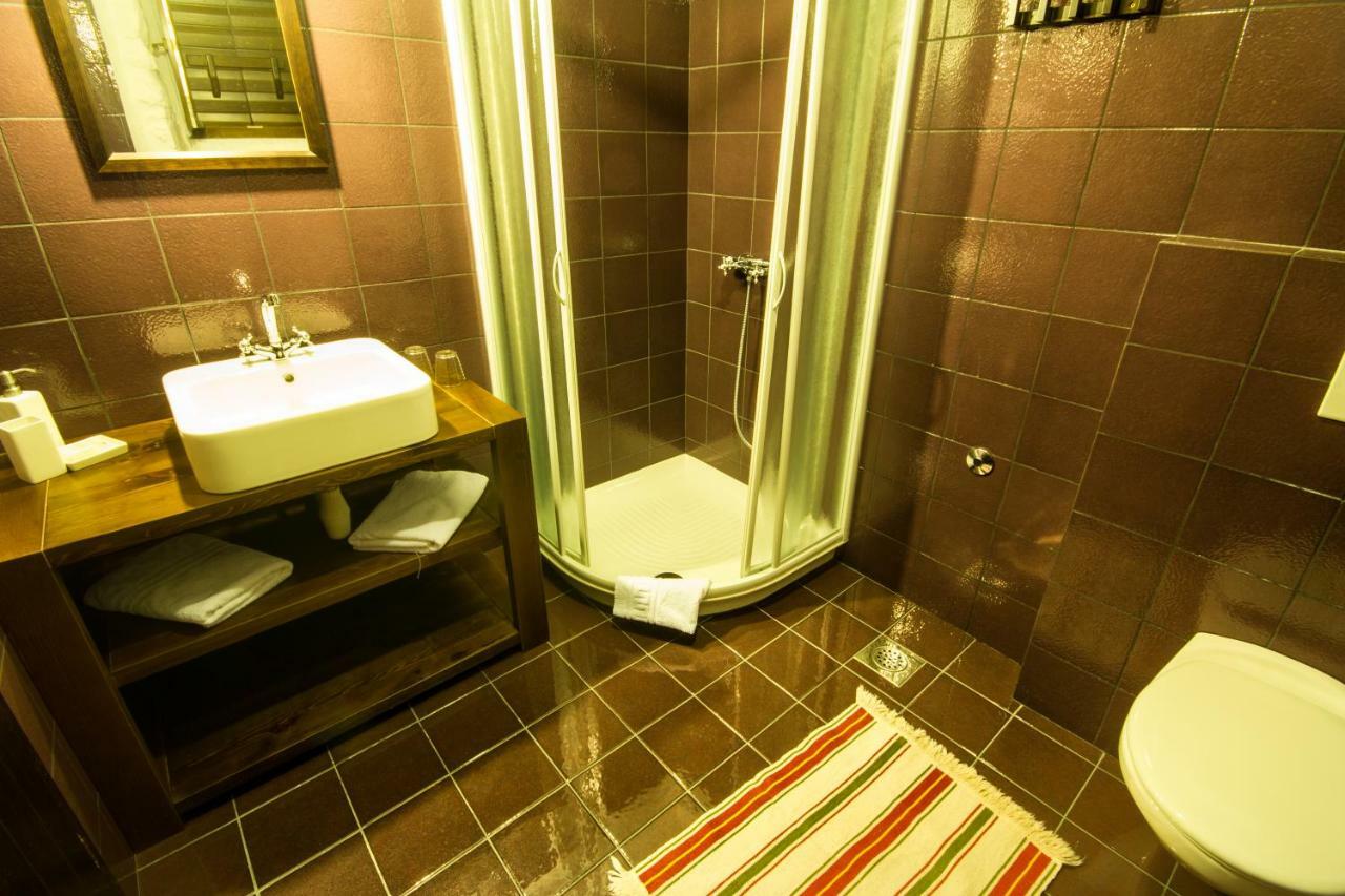 Holiday Homes Poli Svetega Antona Gracisce Екстер'єр фото