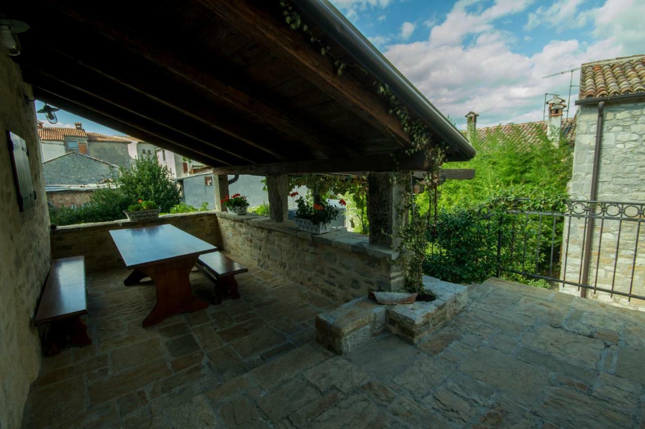 Holiday Homes Poli Svetega Antona Gracisce Екстер'єр фото