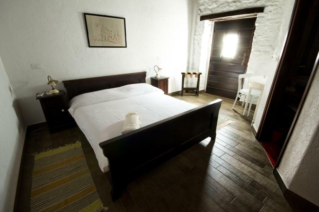 Holiday Homes Poli Svetega Antona Gracisce Екстер'єр фото